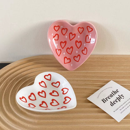 2Pcs Original Design Heart Ceramic Plate Dopamine Flower Nut Chocolate Plate Floral Plaid Jewelry Display Plate Suitable for Restaurant Kitchen Table Snack Plate Fruit Biscuit Storage Plate Jewelry Perfume Aromatherapy Storage Plate Earrings Display Plate Home Decoration Plate Gift Valentine'S Day Gift